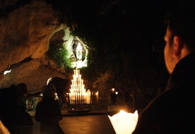 Mundurowi pielgrzymują do Lourdes
